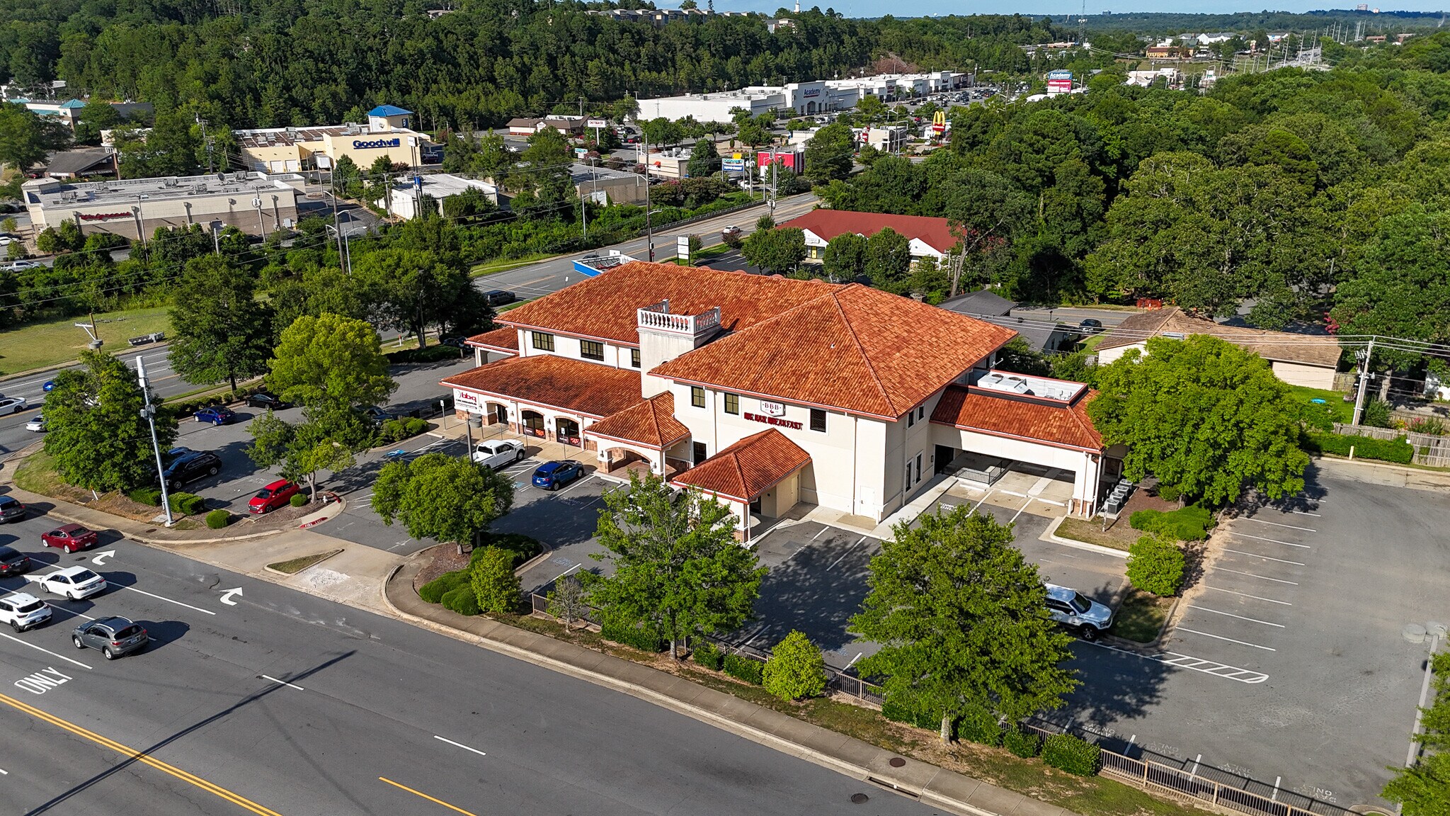 101 S Bowman Rd, Little Rock, AR à vendre Photo de l’immeuble– Image 1 sur 13