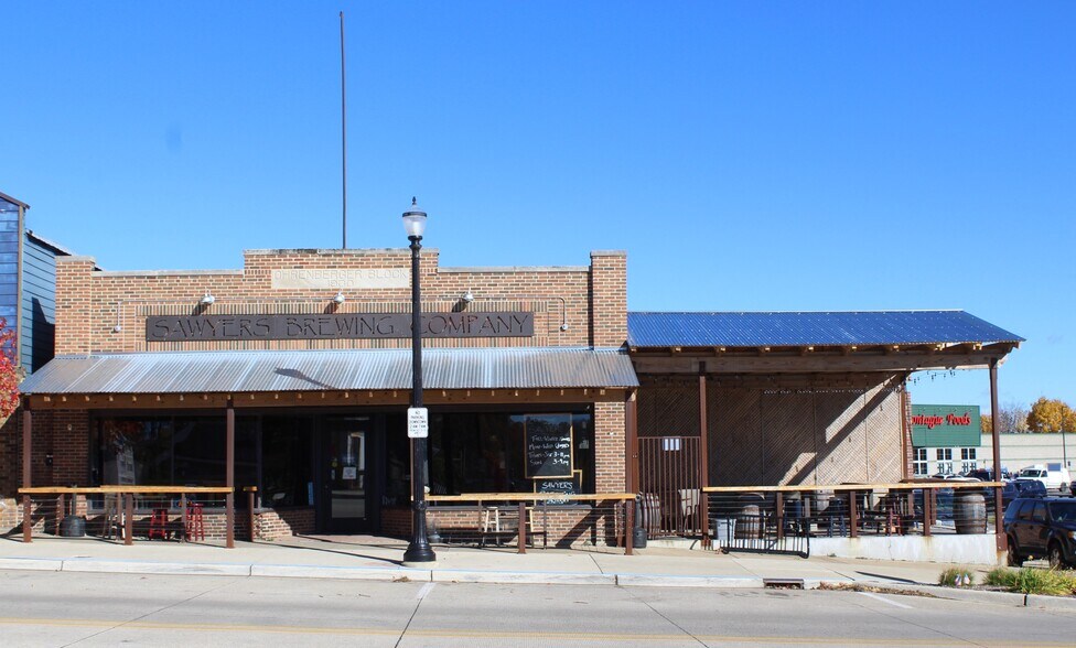 4574 Dowling St, Montague, MI à vendre - Photo de l’immeuble – Image 3 sur 20