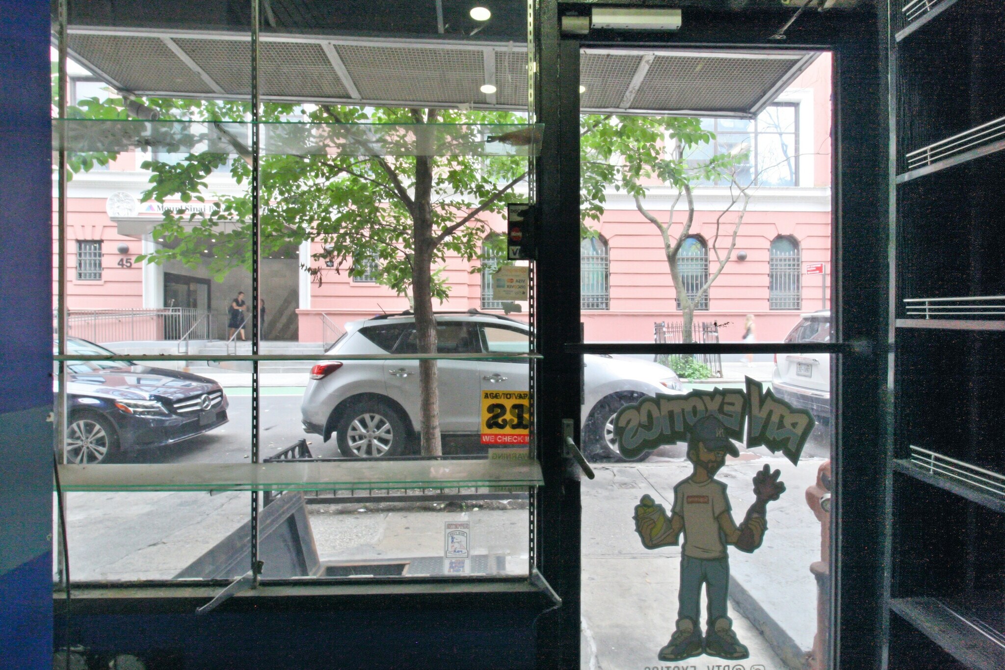 40 Rivington St, New York, NY à louer Photo de l’immeuble– Image 1 sur 3