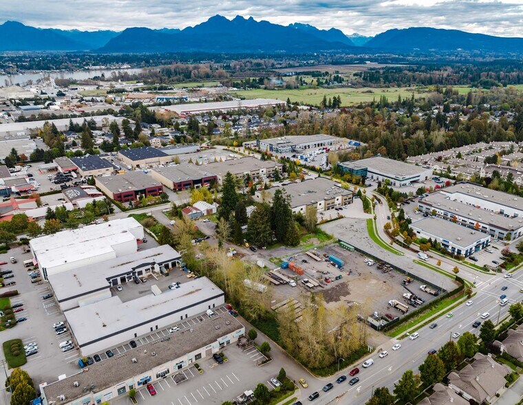 20219 96 Av, Langley, BC à louer - Photo principale – Image 1 sur 1