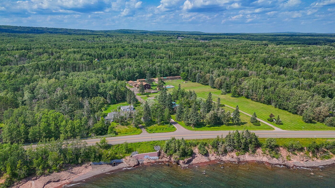 9000 Congdon Blvd, Duluth, MN à vendre Photo de l’immeuble– Image 1 sur 42