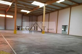 Industriel/Logistique dans Brie-Comte-Robert à louer Photo intérieure– Image 1 sur 3