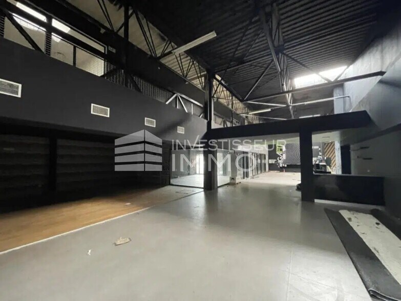 Local commercial dans Savigny-le-Temple à louer - Photo intérieure – Image 2 sur 5