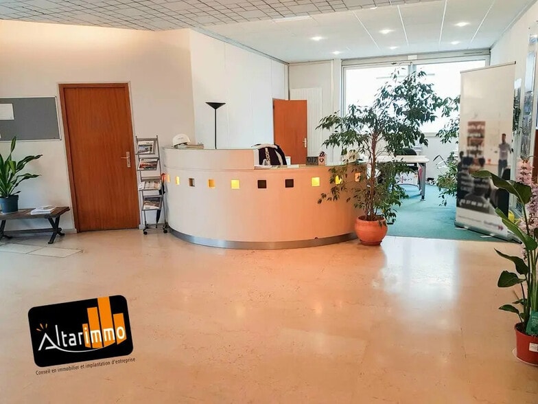 Bureau dans Chartres à vendre - Photo de l’immeuble – Image 3 sur 4