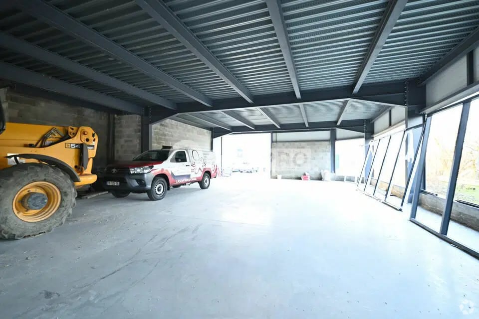 Bureau dans Vénissieux à louer Photo intérieure– Image 1 sur 6