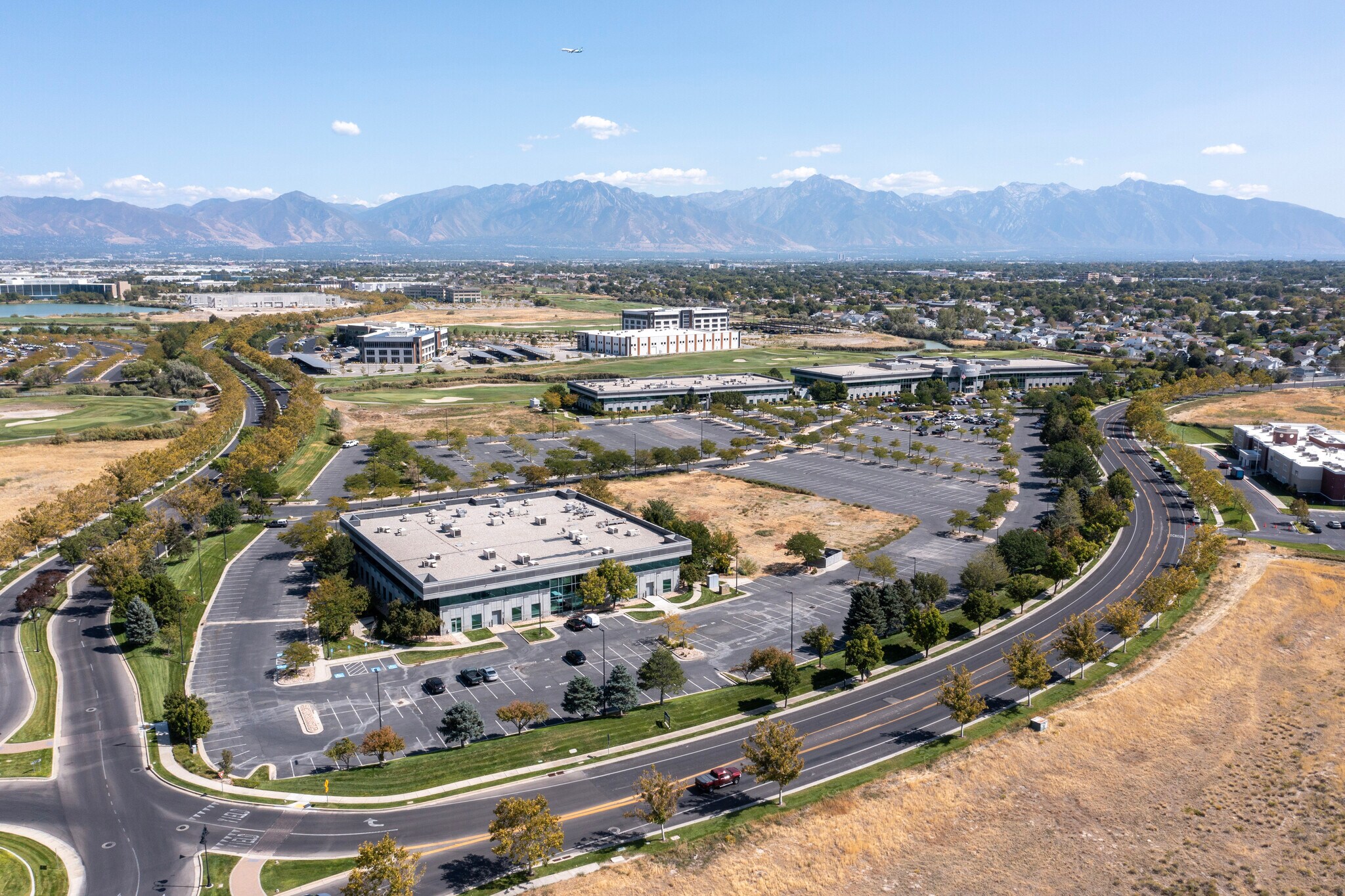 2737 S Corporate Park Dr, West Valley City, UT à vendre Photo principale– Image 1 sur 10