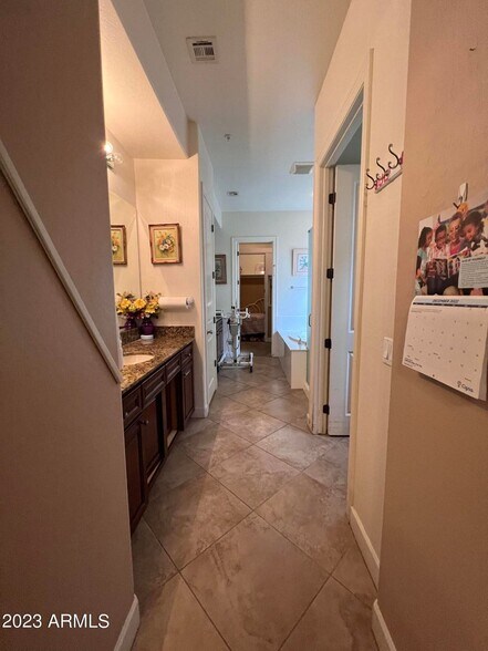 16195 W Glenrosa Ave, Goodyear, AZ à louer - Photo intérieure – Image 3 sur 17