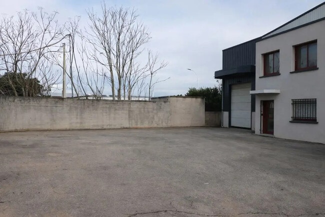 Plus de détails pour 103 Rue De L'Industrie, Saint-Priest - Industriel/Logistique à louer