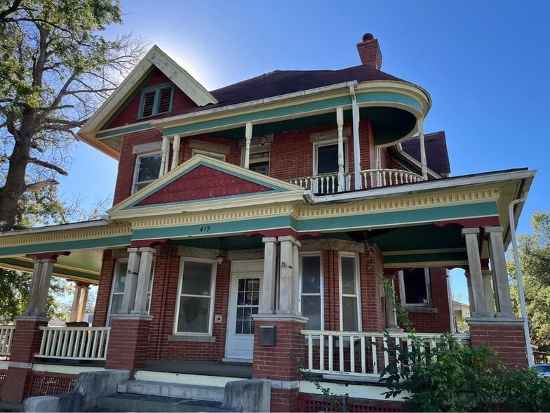 419 W Locust St, Independence, KS à vendre - Photo principale – Image 1 sur 7