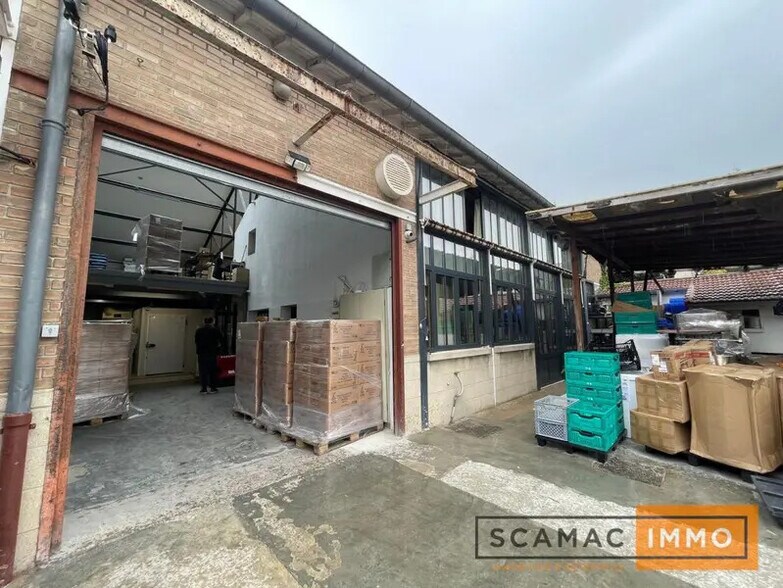Local d'activités dans Champigny-sur-Marne à vendre - Photo de l’immeuble – Image 1 sur 11