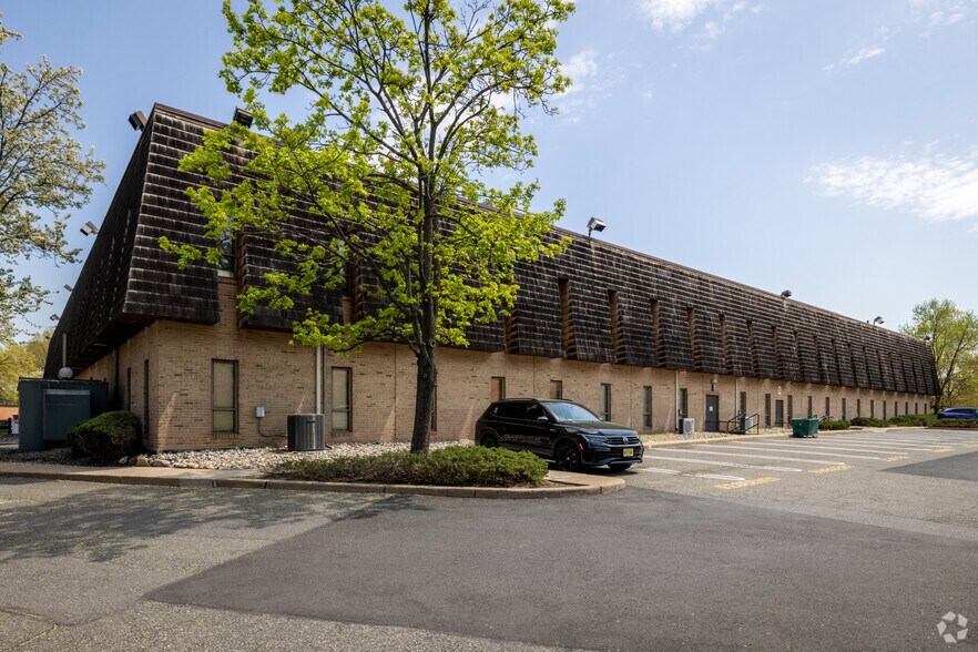 14 Ridgedale Ave, Cedar Knolls, NJ à louer - Photo de l’immeuble – Image 3 sur 4