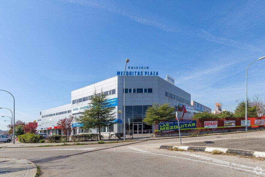 Bureau dans Getafe, Madrid à vendre - Photo de l’immeuble – Image 3 sur 3