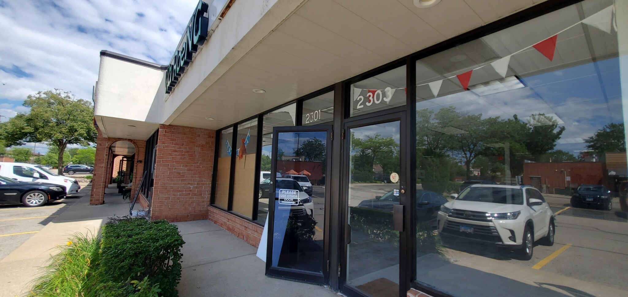 2203-2241 W Schaumburg Rd, Schaumburg, IL à louer Photo de l’immeuble– Image 1 sur 19