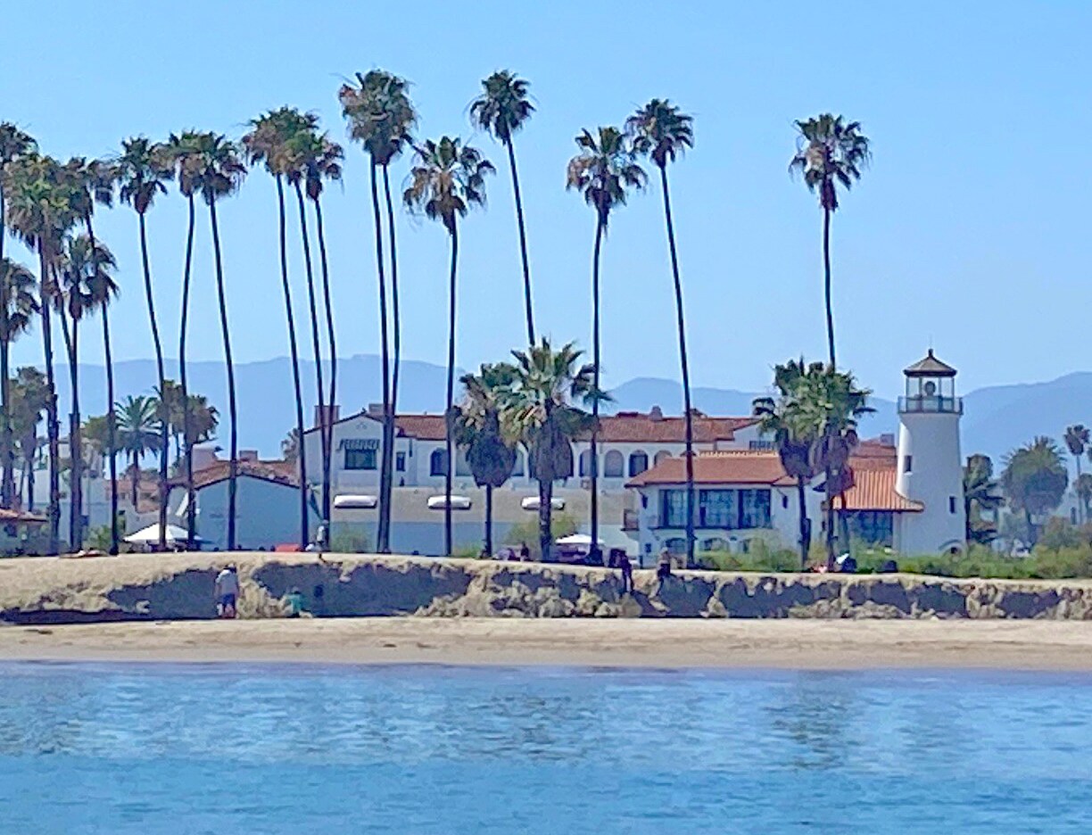 15 E Cabrillo Blvd, Santa Barbara, CA à louer Photo de l’immeuble– Image 1 sur 17