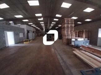 Plus de détails pour Bureau, Local d'activités à louer