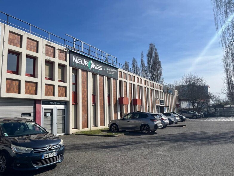 4 Avenue Du Gros Chene, Éragny à louer - Photo de l’immeuble – Image 3 sur 15