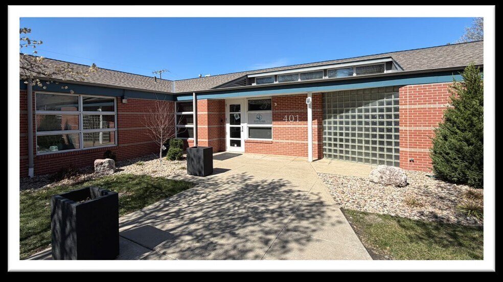 401 N East St, Paola, KS à louer - Photo de l’immeuble – Image 2 sur 7