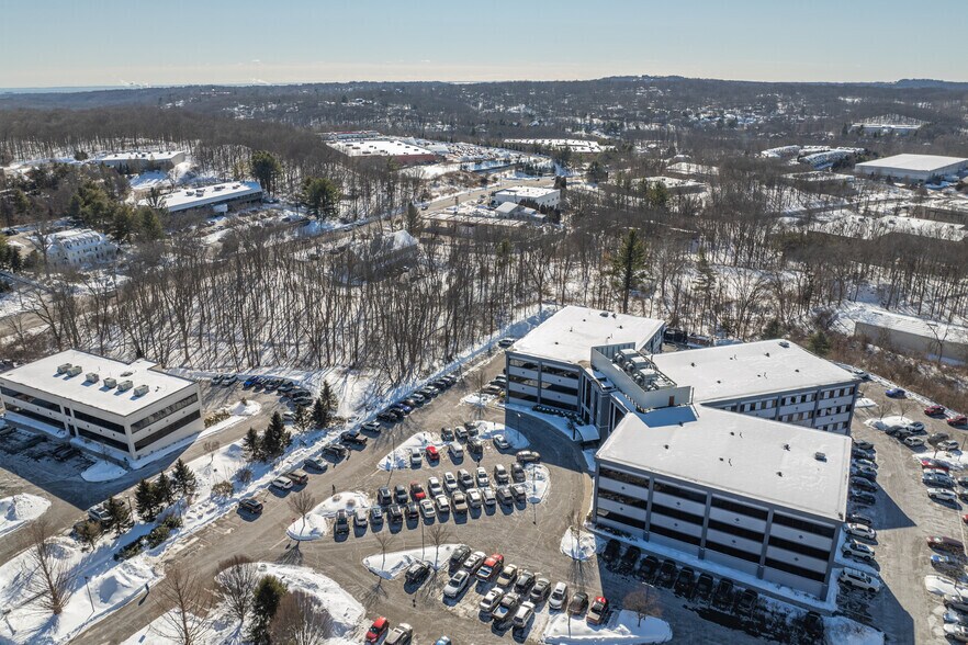115 Technology Dr, Trumbull, CT à vendre - Aérien – Image 3 sur 5