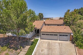 Plus de détails pour 10178 Alpine Dr, Cupertino, CA - Logement à vendre