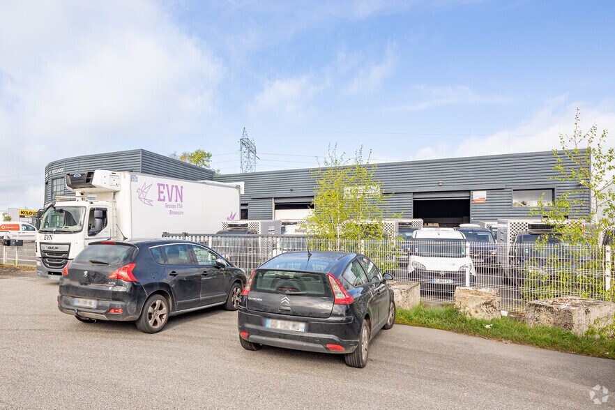 Industriel/Logistique dans Couëron à louer - Photo de l’immeuble – Image 2 sur 2