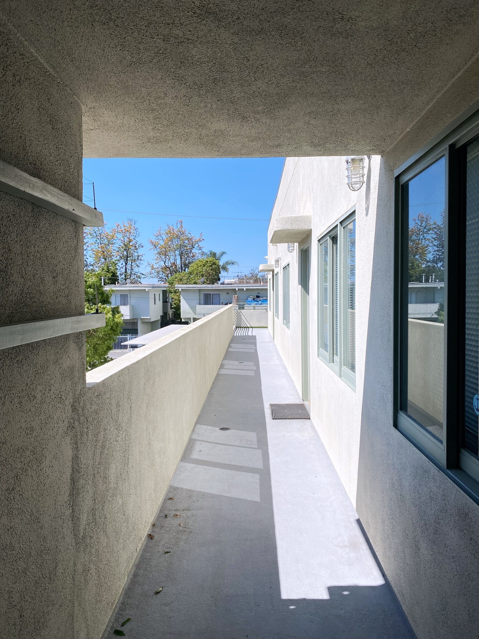 3347 Motor Ave, Los Angeles, CA à louer Photo intérieure– Image 1 sur 9