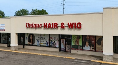 1950 Pipestone Rd, Benton Harbor, MI à louer Photo de l’immeuble– Image 1 sur 2