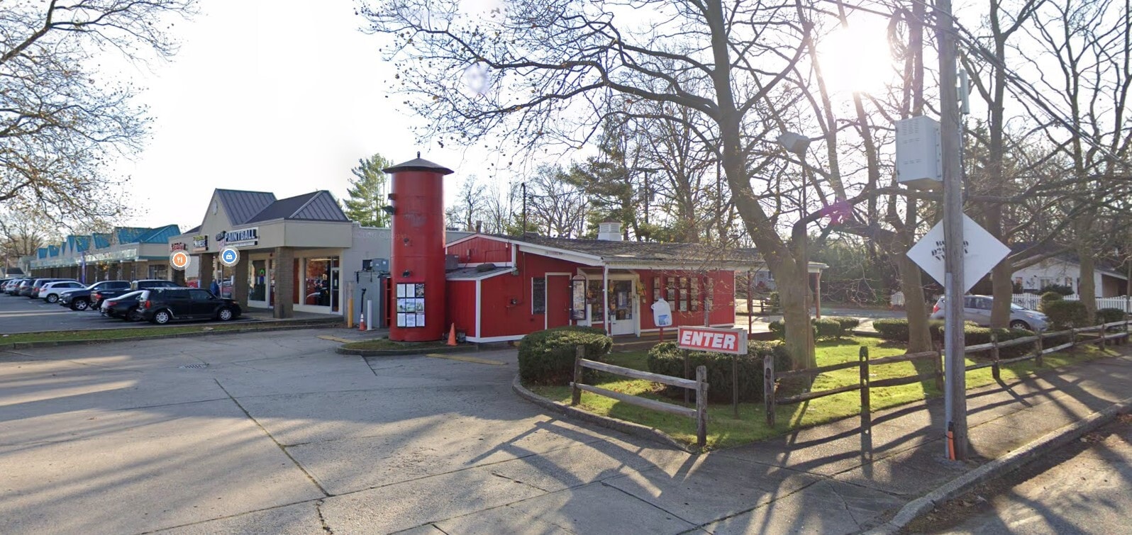 2154 Deer Park Ave, Deer Park, NY à louer Photo de l’immeuble– Image 1 sur 3