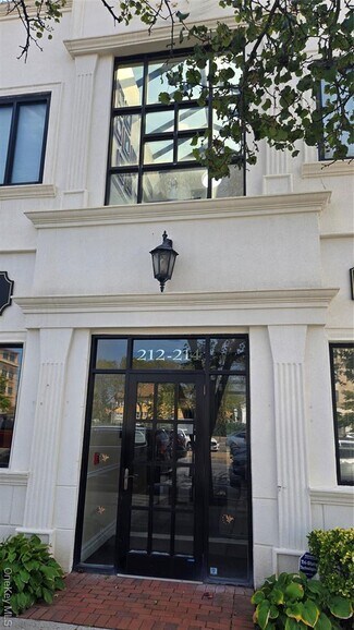 Plus de détails pour 214 W Park Ave, Long Beach, NY - Bureau à louer