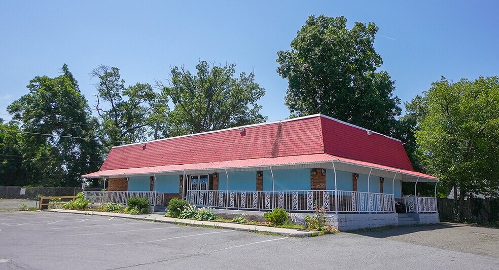 7703 Garrison Rd, Landover Hills, MD à vendre - Photo de l’immeuble – Image 1 sur 8