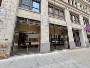 205 W Randolph St, Chicago, IL à louer Photo intérieure– Image 2 sur 8