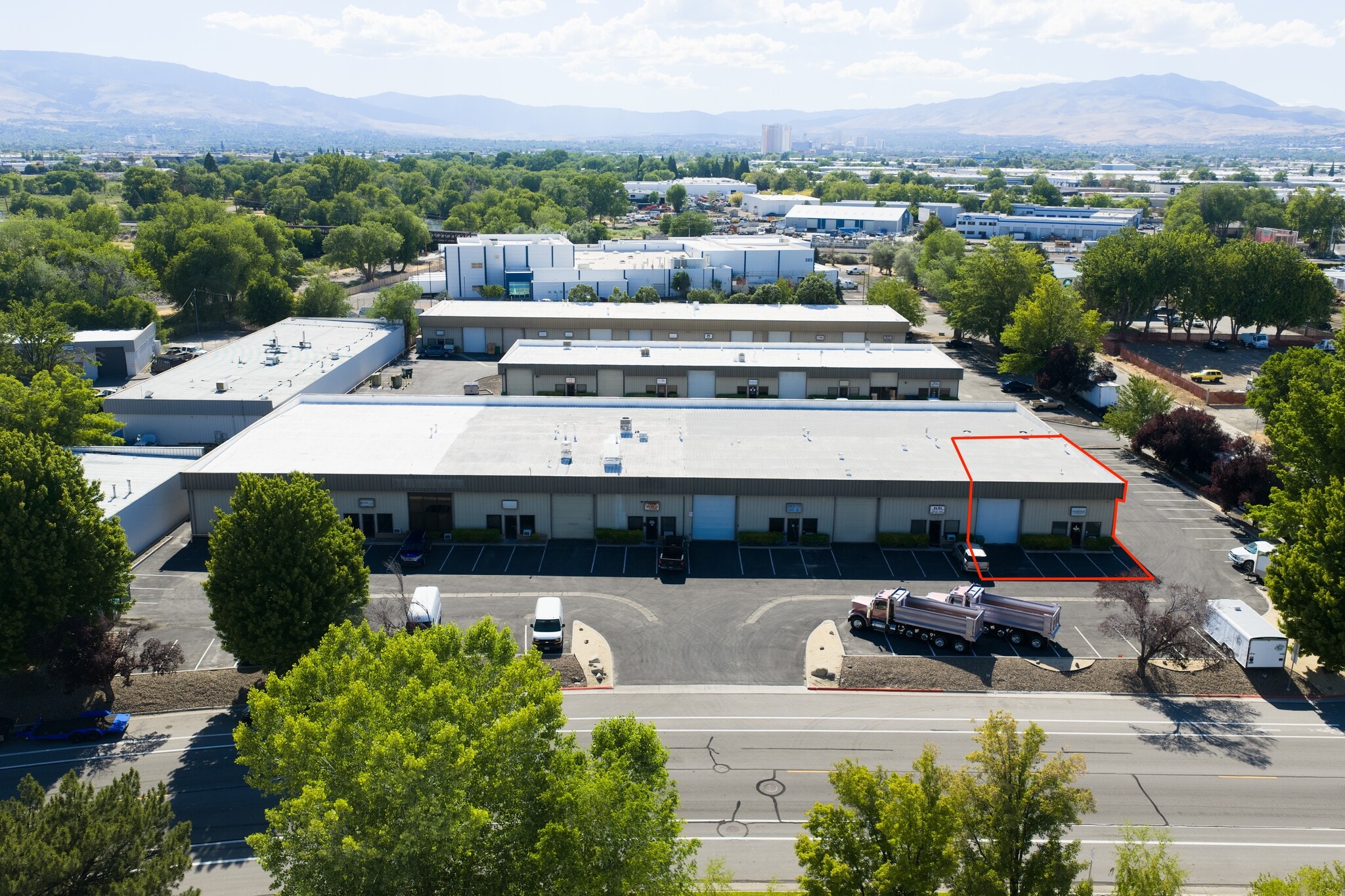 595 Spice Islands Dr, Sparks, NV à louer Photo intérieure– Image 1 sur 2