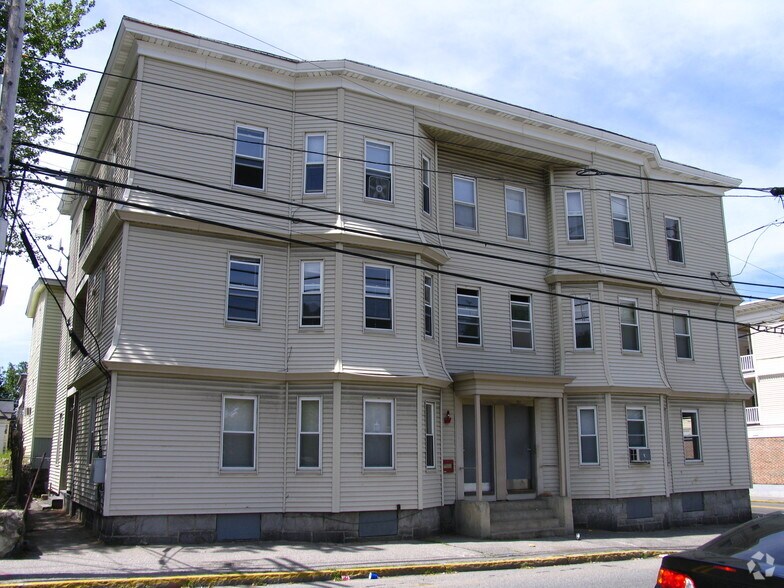 170-172 Riverside St, Lowell, MA à vendre - Photo de l’immeuble – Image 2 sur 2