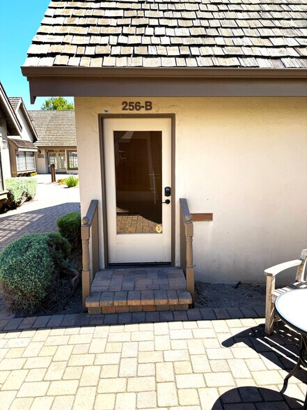 256 San Jose St, Salinas, CA à louer - Photo de l’immeuble – Image 3 sur 19