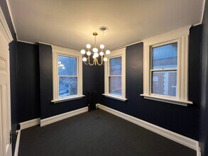 130 W Main St, New Britain, CT à louer Photo intérieure– Image 2 sur 6