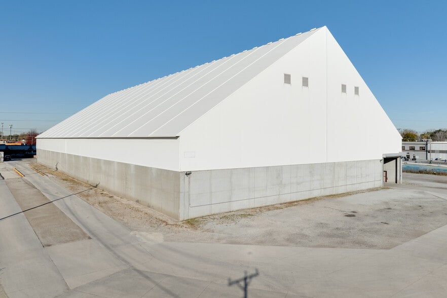 3020 E 104th St, Chicago IL - Local industriel/logistique