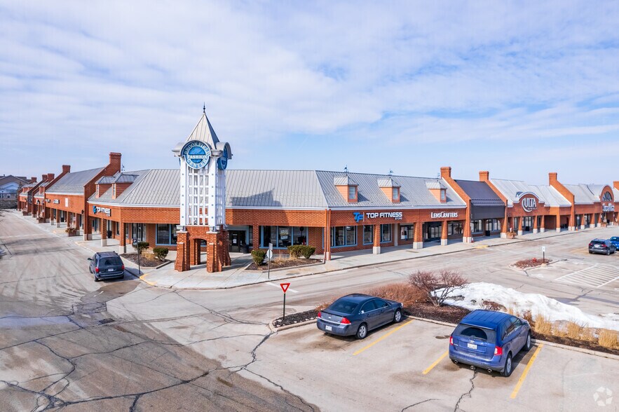 16700-17000 W Bluemound Rd, Brookfield, WI à louer - Photo de l’immeuble – Image 2 sur 12