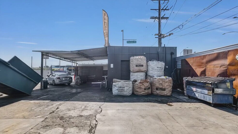 1959 Firestone Blvd, Los Angeles, CA à vendre - Vidéo sur l’annonce professionnelle – Image 2 sur 17