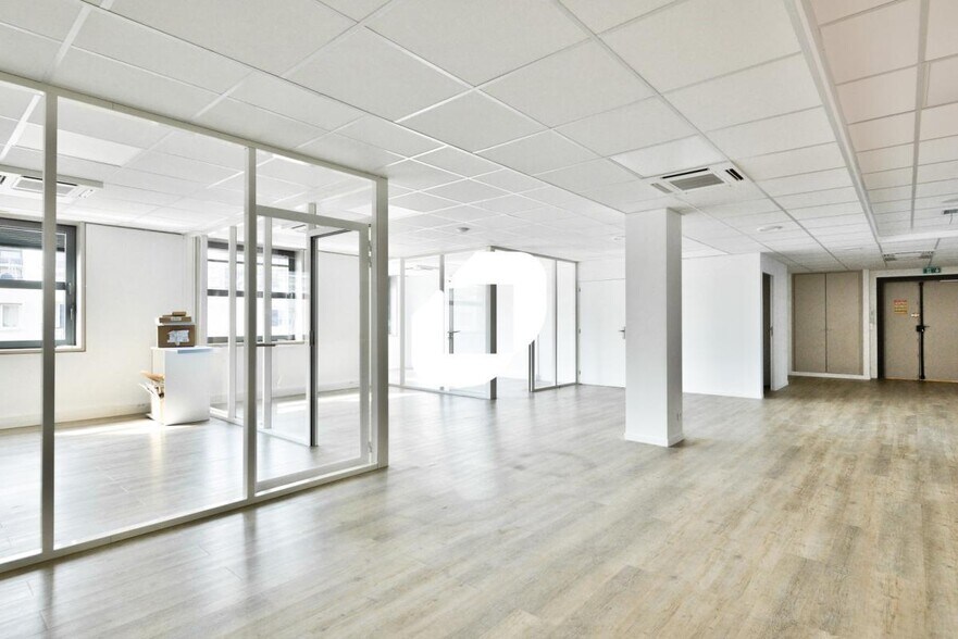 Bureau dans Boulogne-Billancourt à vendre - Photo intérieure – Image 2 sur 6