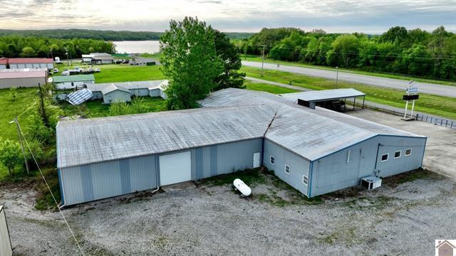 211 Canton Ln, Cadiz, KY à vendre - Photo de l’immeuble – Image 2 sur 13