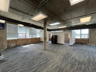 Plus de détails pour 2000 N Racine Ave, Chicago, IL - Bureau à louer
