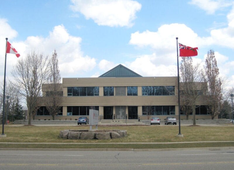 470 N Weber St, Waterloo, ON à louer - Photo de l’immeuble – Image 2 sur 3