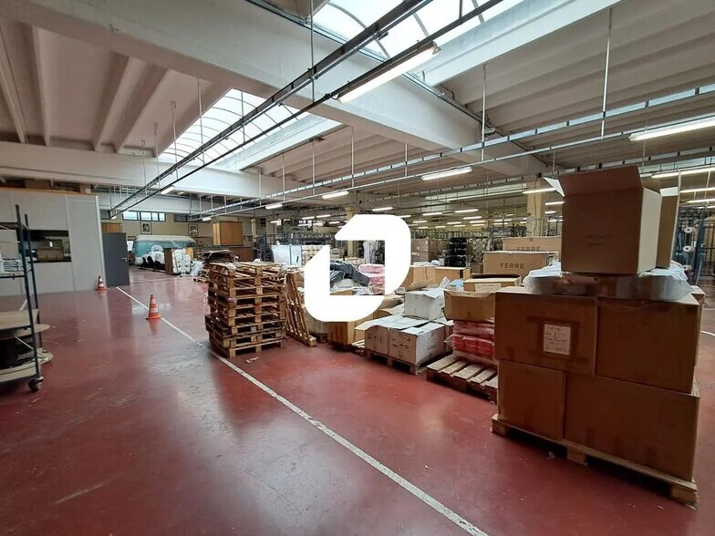 Bureau dans Saint-André-lez-Lille à louer - Photo de l’immeuble – Image 3 sur 7