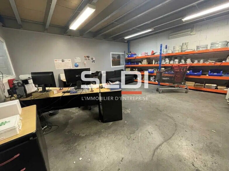 Bureau dans Genas à louer - Photo de l’immeuble – Image 2 sur 9
