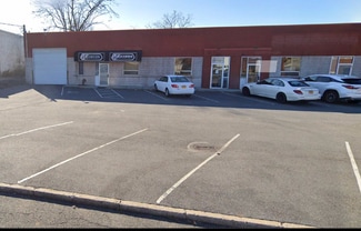 Plus de détails pour 32-36 Gazza Blvd, Farmingdale, NY - Industriel/Logistique à louer