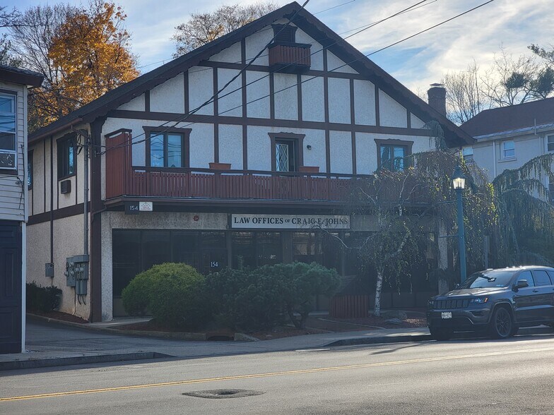 154 S Middletown Rd, Nanuet, NY à louer - Photo de l’immeuble – Image 2 sur 8