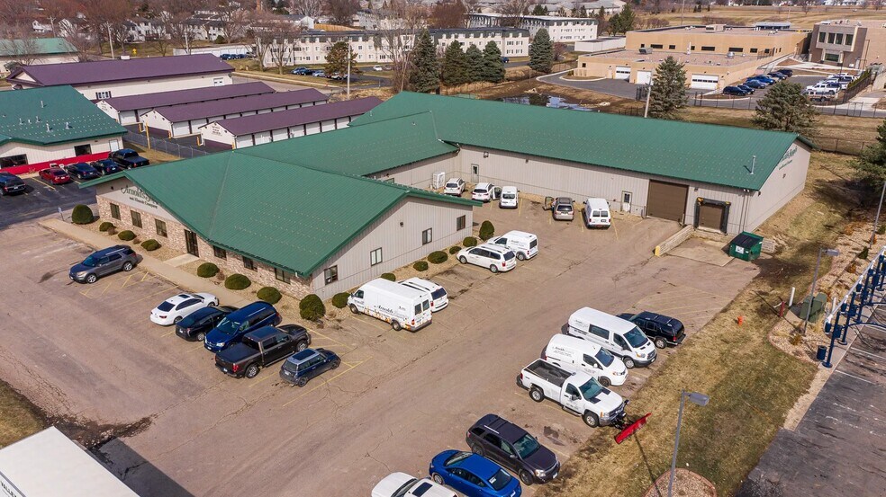835 38th St NW, Rochester, MN à louer - Photo de l’immeuble – Image 1 sur 10
