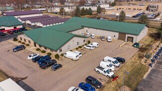 Plus de détails pour 835 38th St NW, Rochester, MN - Local d'activités à louer