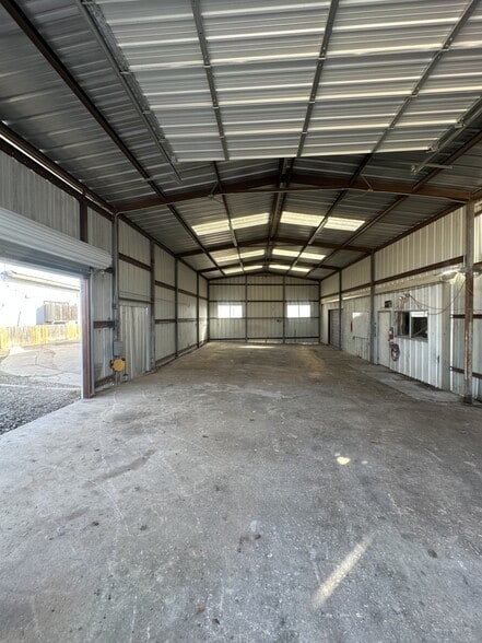 7581 Bandera Rd, San Antonio, TX à louer - Photo principale – Image 1 sur 6