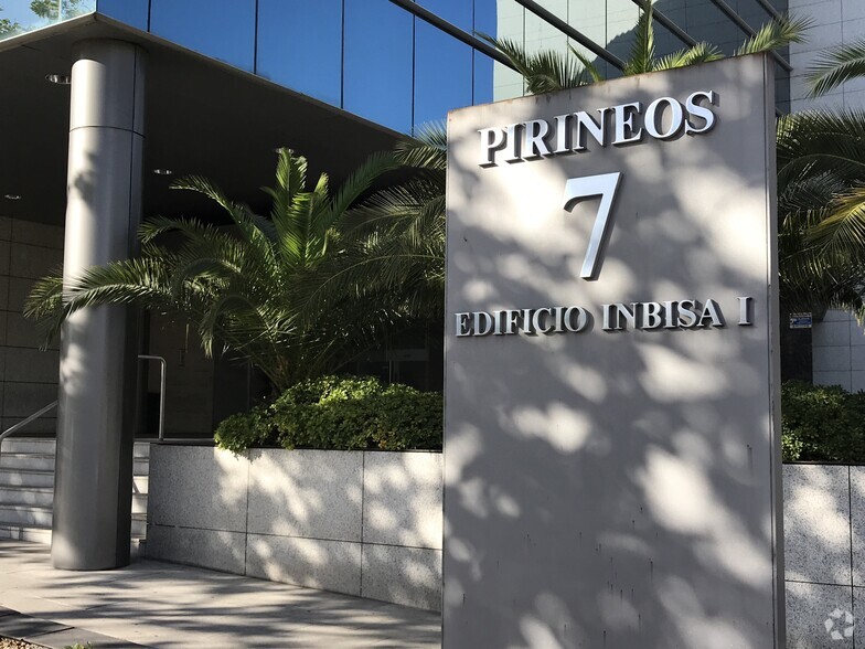 Avenida de Pirineos, 7, San Sebastián de los Reyes, Madrid à louer - Photo de l’immeuble – Image 2 sur 26