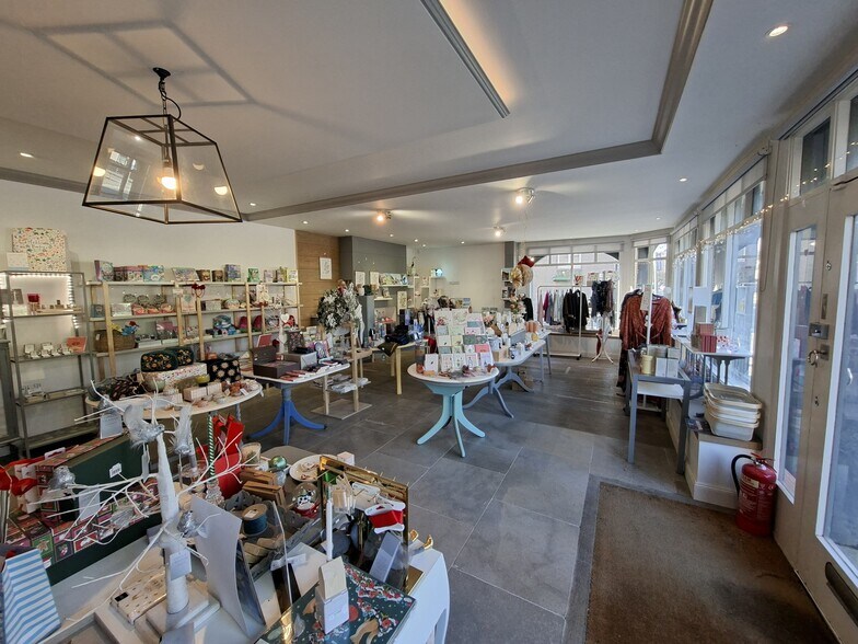 16 High St, Banchory à vendre - Photo de l’immeuble – Image 2 sur 4